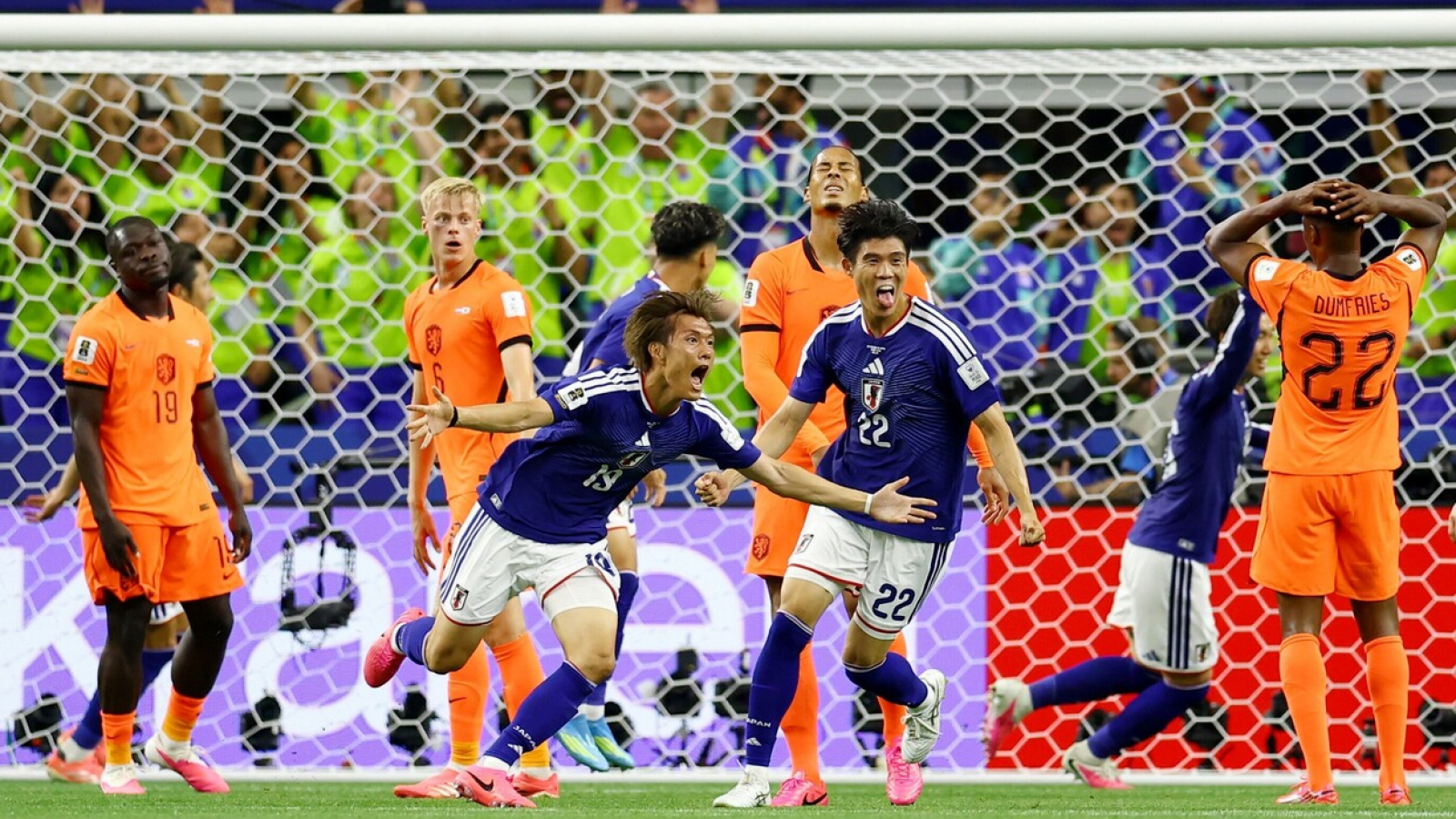 Un partidazo en el Mundial: neerlandeses y japoneses igualaron 2-2