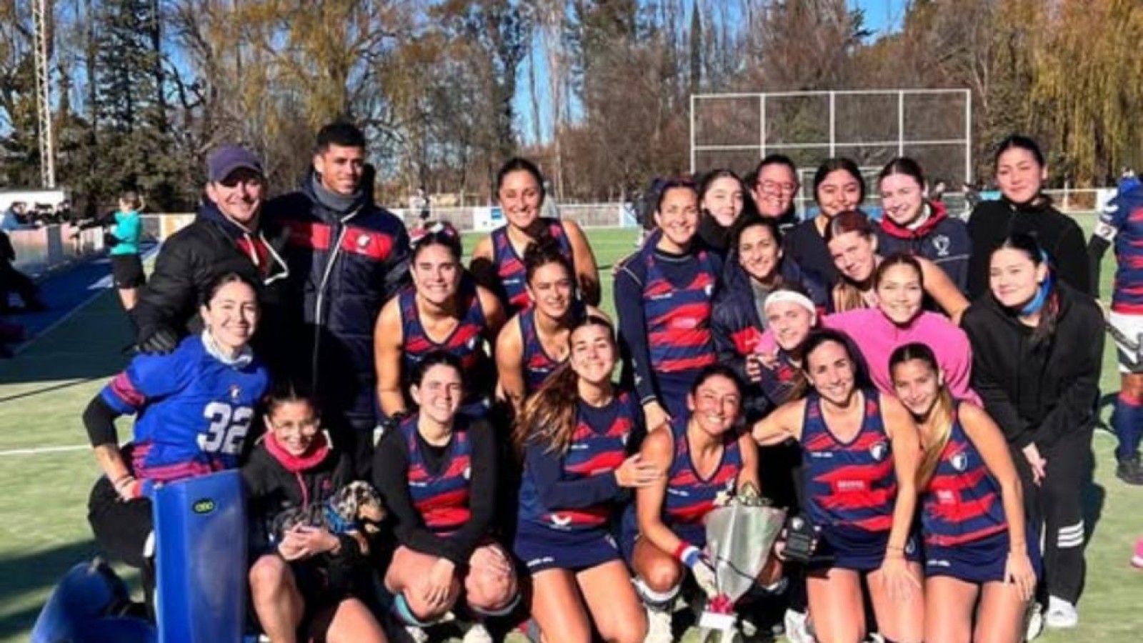 Alejandra Guzmán jugó su último partido y se despidió del Puerto Madryn Rugby Club