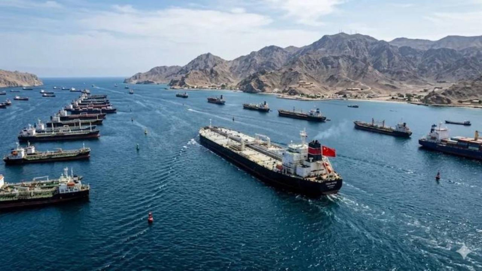 Alerta mundial: Irán cierra el estrecho de Ormuz y podría impactar en el precio del combustible