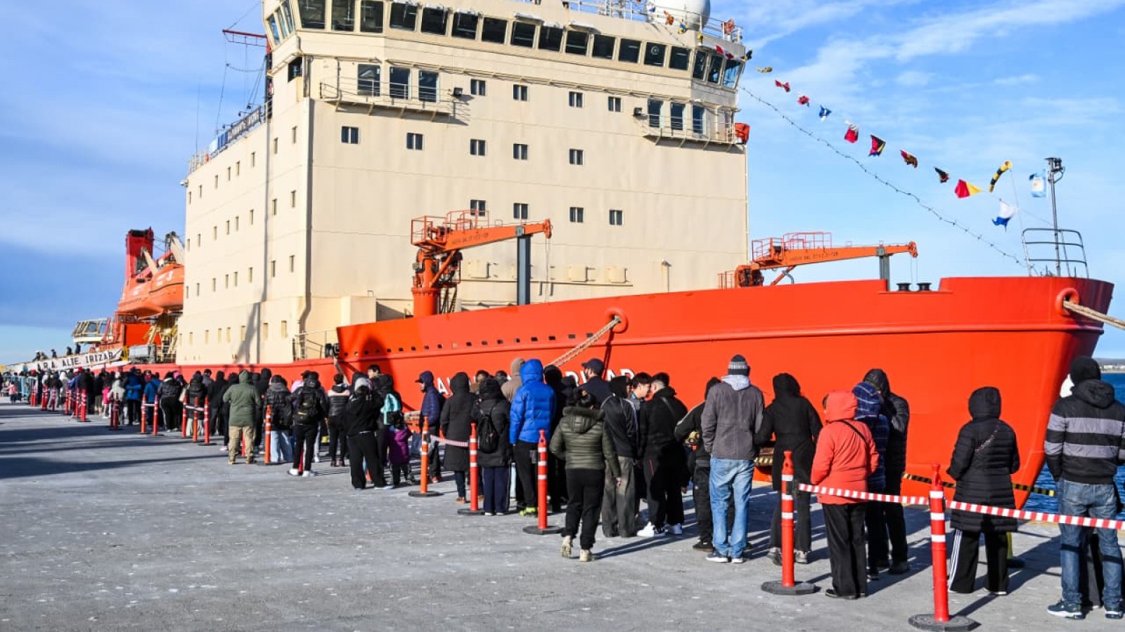 15.000 PERSONAS VISITARON LOS BUQUES DE LA ARMADA ARGENTINA DURANTE EL FIN DE SEMANA