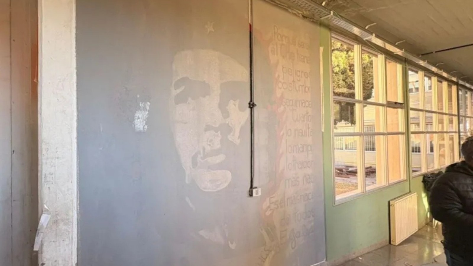 Tras el acto de vandalismo, la UNPSJB restaurará el mural del Che Guevara por su valor histórico