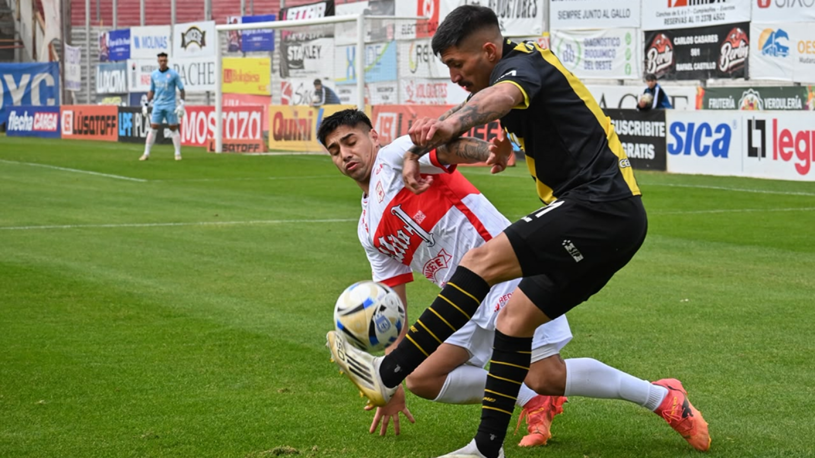 Deportivo Madryn levantó un 0-2 y rescató un agónico empate ante Morón