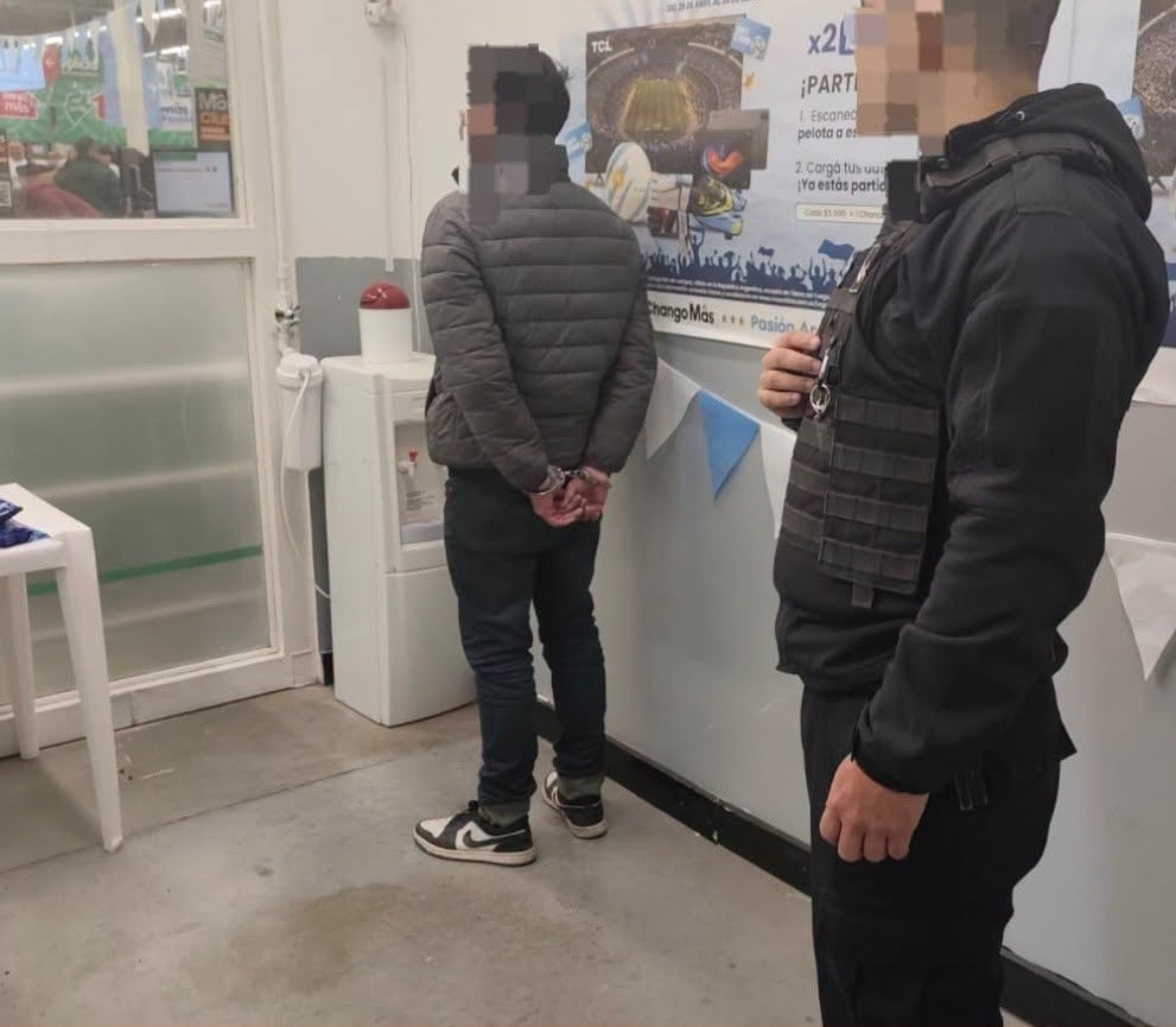 Detuvieron en un supermercado de Puerto Madryn a un hombre con pedido de captura