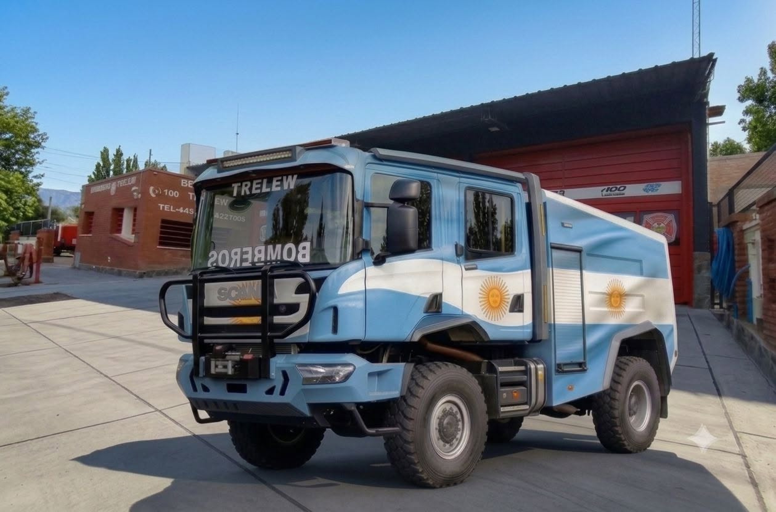 El cuartel se tiñe de celeste y blanco: Bomberos Voluntarios de Trelew envían su apoyo a la Selección y piden festejos responsables