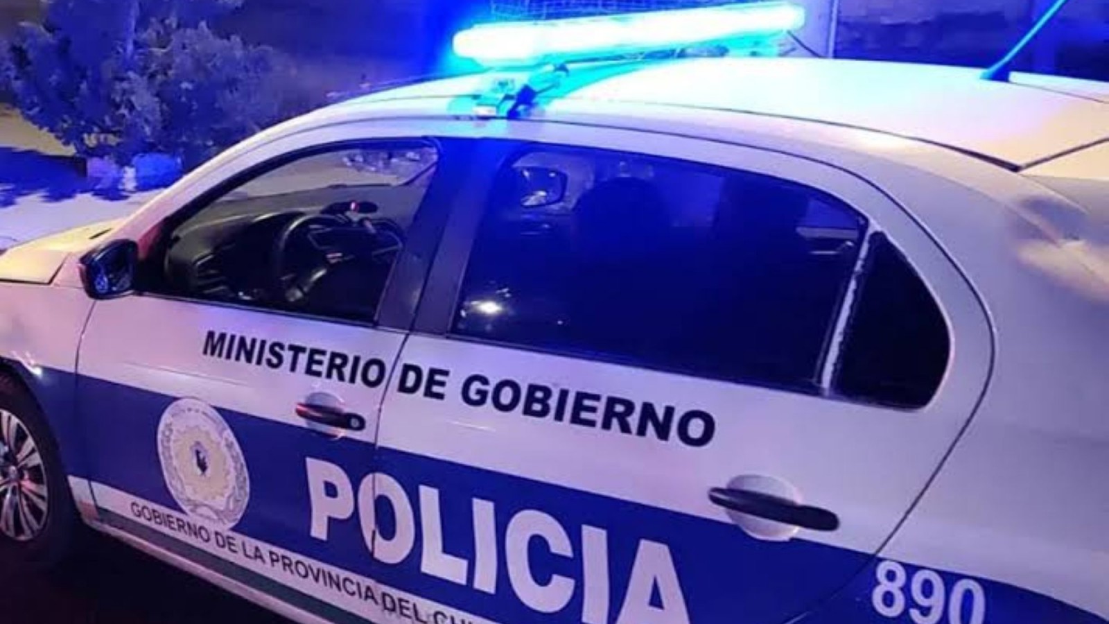 Lo demoraron con un cuchillo cuando caminaba por el centro de Trelew tras la salida de un boliche
