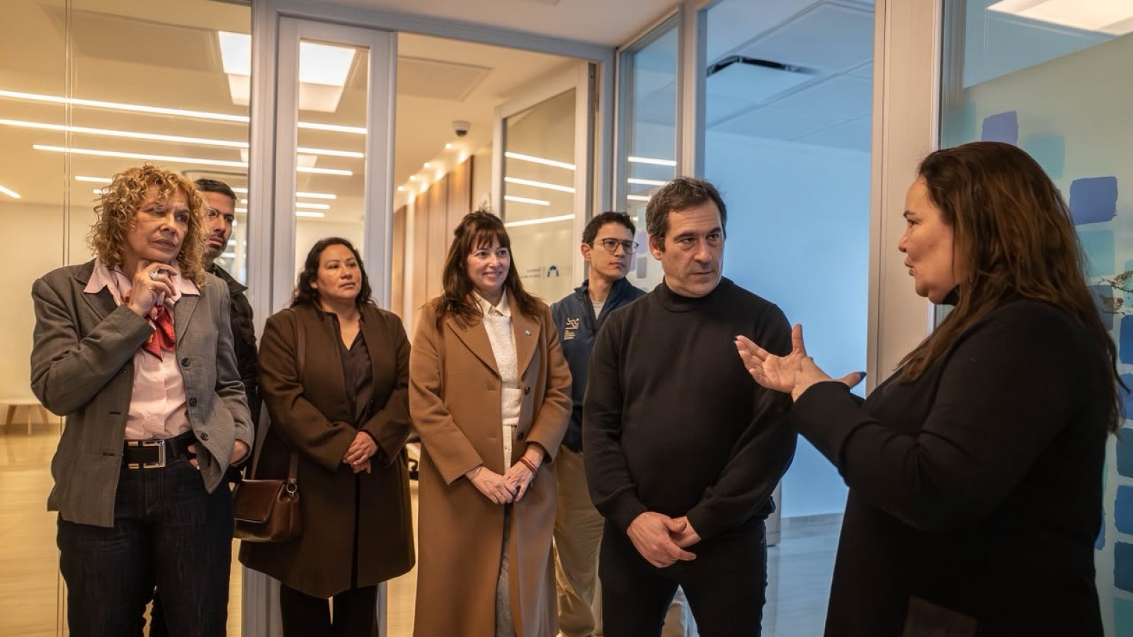 Luque visitó el primer centro integral de neurorrehabilitación de la Patagonia