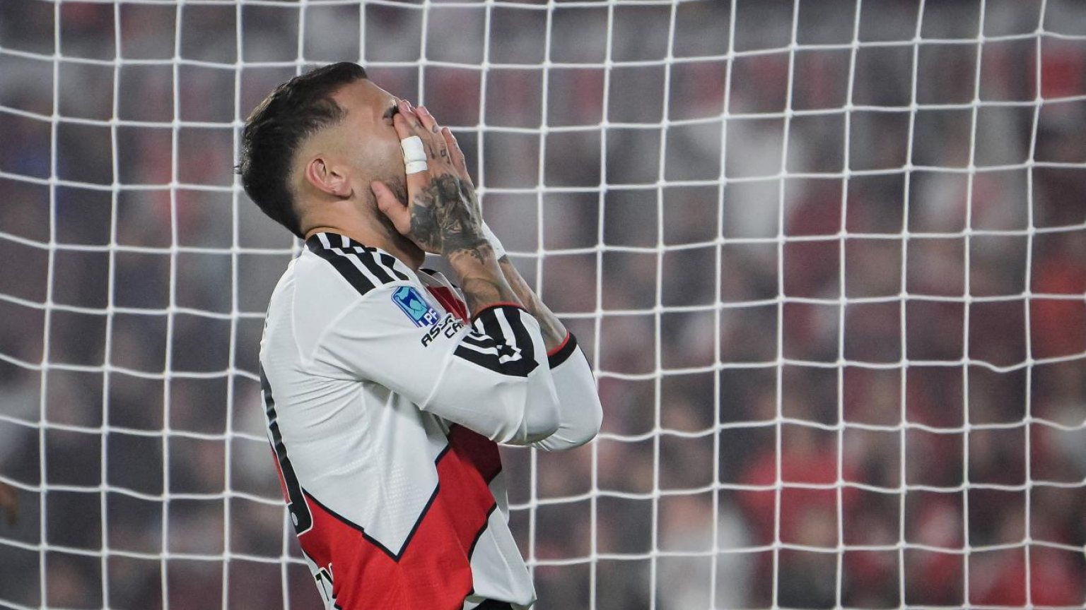 Con un gol en contra de Otamendi, River cayó ante Rosario Central