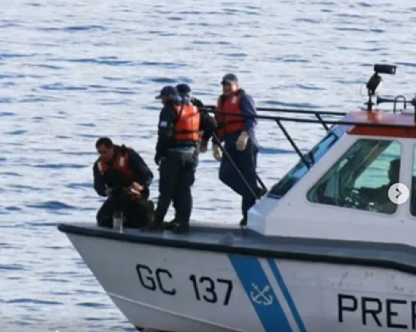 Tragedia en Bariloche: murió una niña de tres años tras caer un auto al Nahuel Huapi