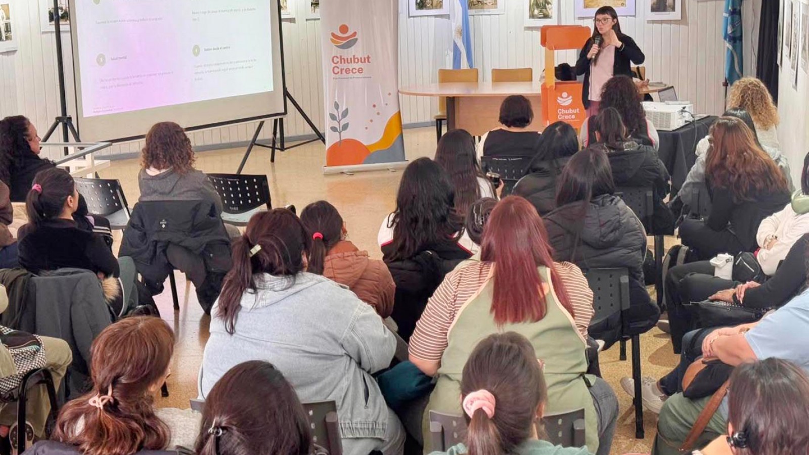 Chubut Crece: el Gobierno brindó una capacitación sobre lactancia y puericultura en Rawson