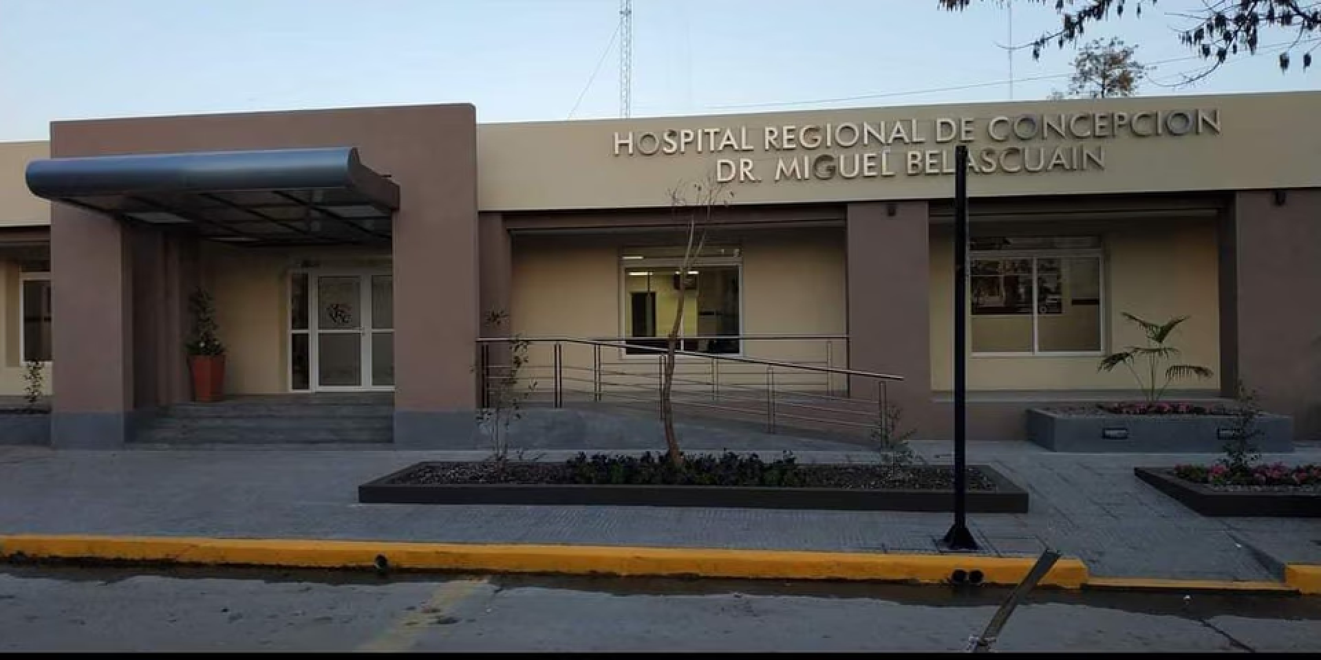 Les dijeron que esperaban una nena y les entregaron un nene: harán pruebas de ADN