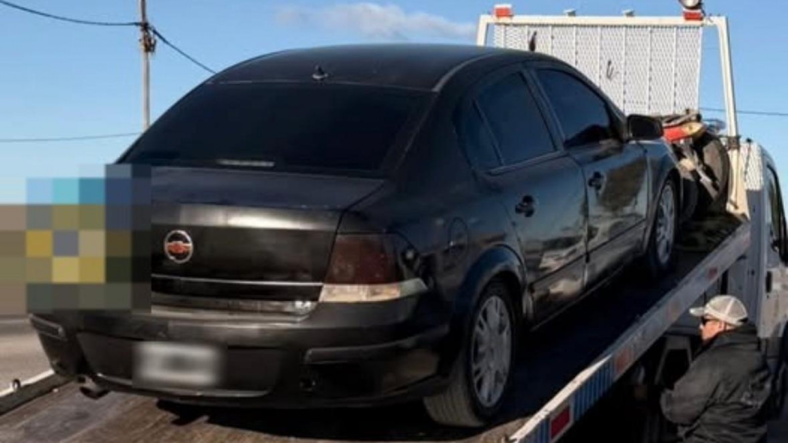 Secuestraron un auto con cristales presuntamente adulterados en un control policial