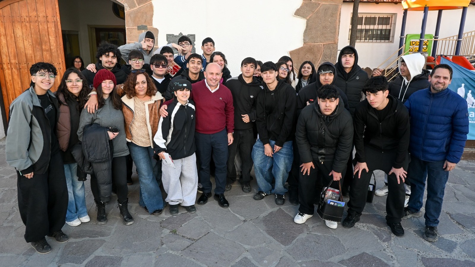 "Madryn, Ciudad Universitaria": Sastre encabezó una multitudinaria expoeducativa