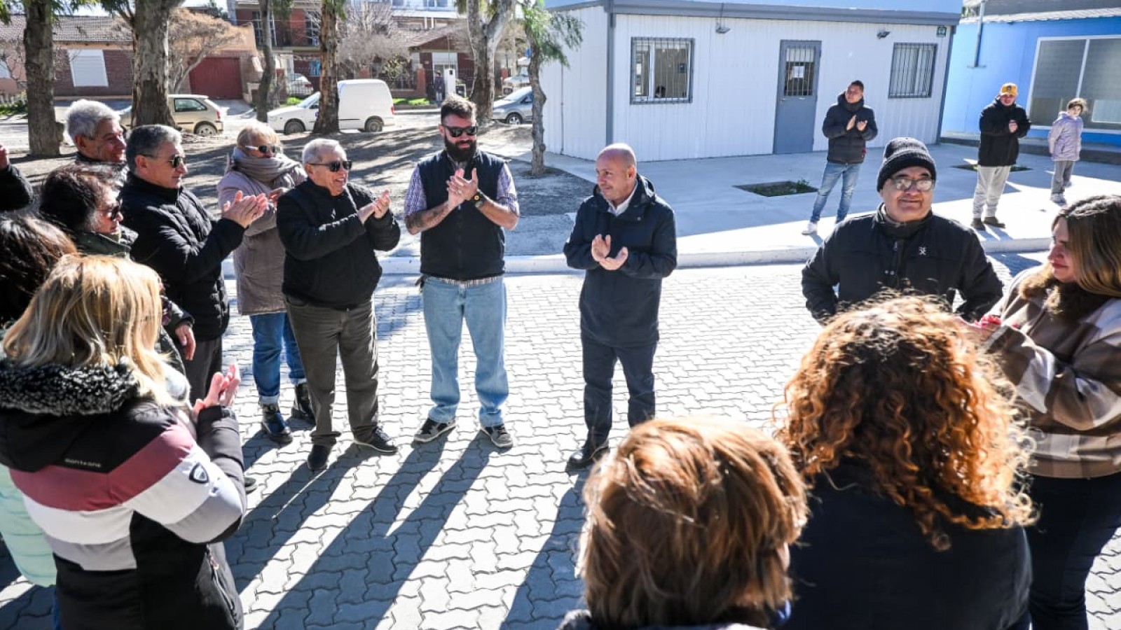 Continúa avanzando el plan mixto: Sastre inauguró el adoquinado de Gutyn Ebrill