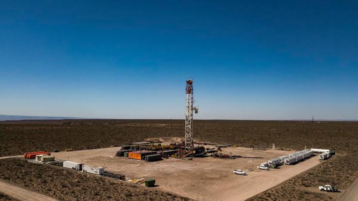 Dolor en Vaca Muerta: quiénes eran los dos trabajadores que murieron tras una falla en una línea de gas