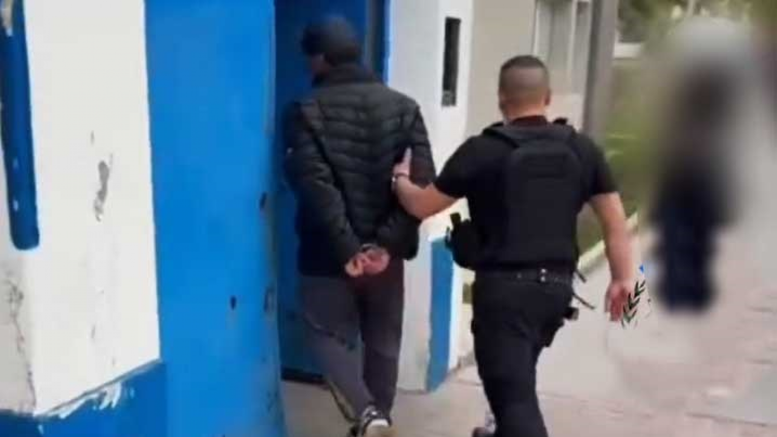 Puerto Madryn: un hombre con pedido de captura se entregó en una comisaría