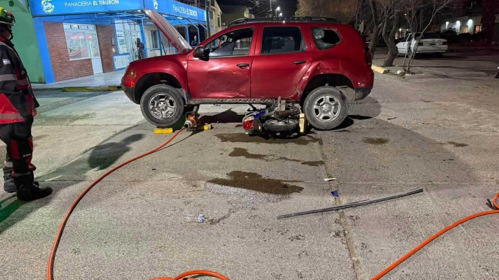Playa Unión: dos motociclistas resultaron heridos tras un violento choque