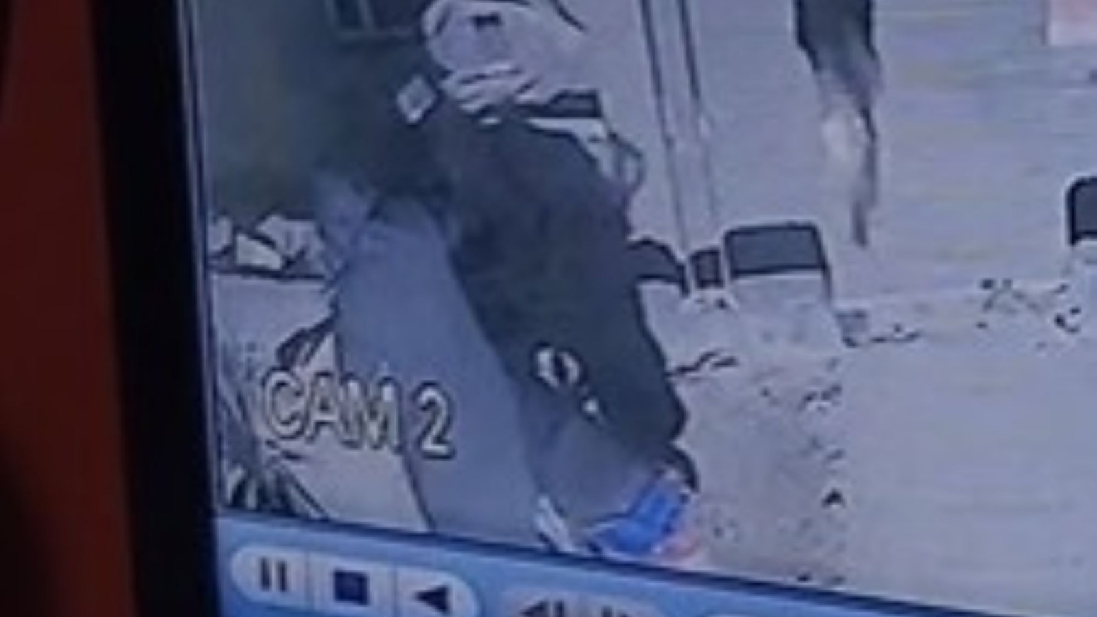 Puerto Madryn: intentó robar una moto, quedó grabado y la abandonó en una esquina