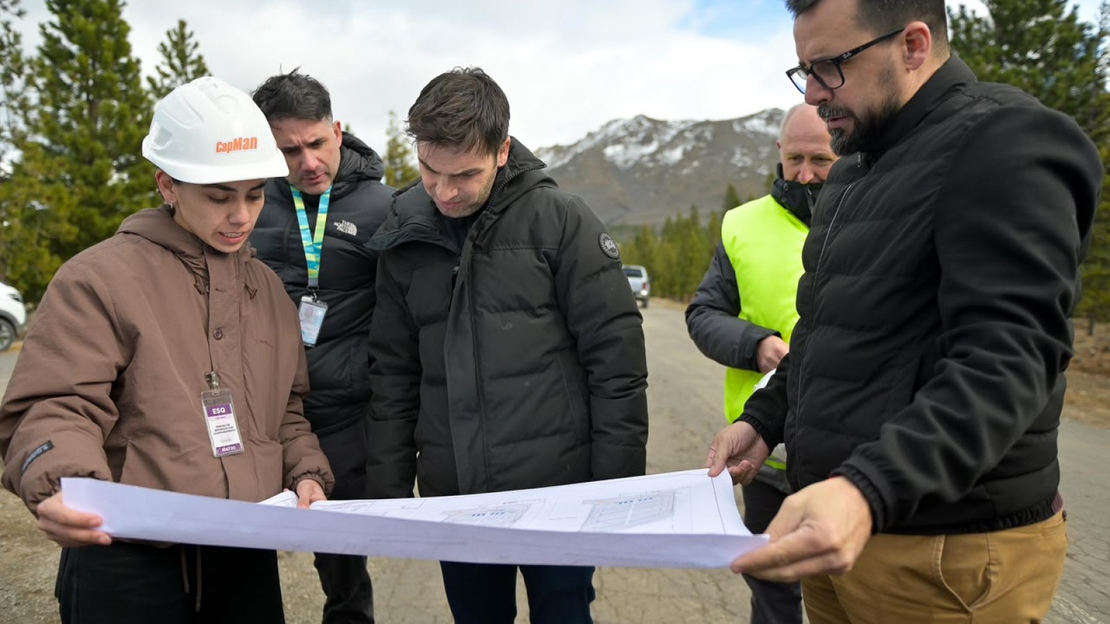 Torres supervisó el inicio de la obra del Aeropuerto de Esquel, clave para la conectividad de la Cordillera