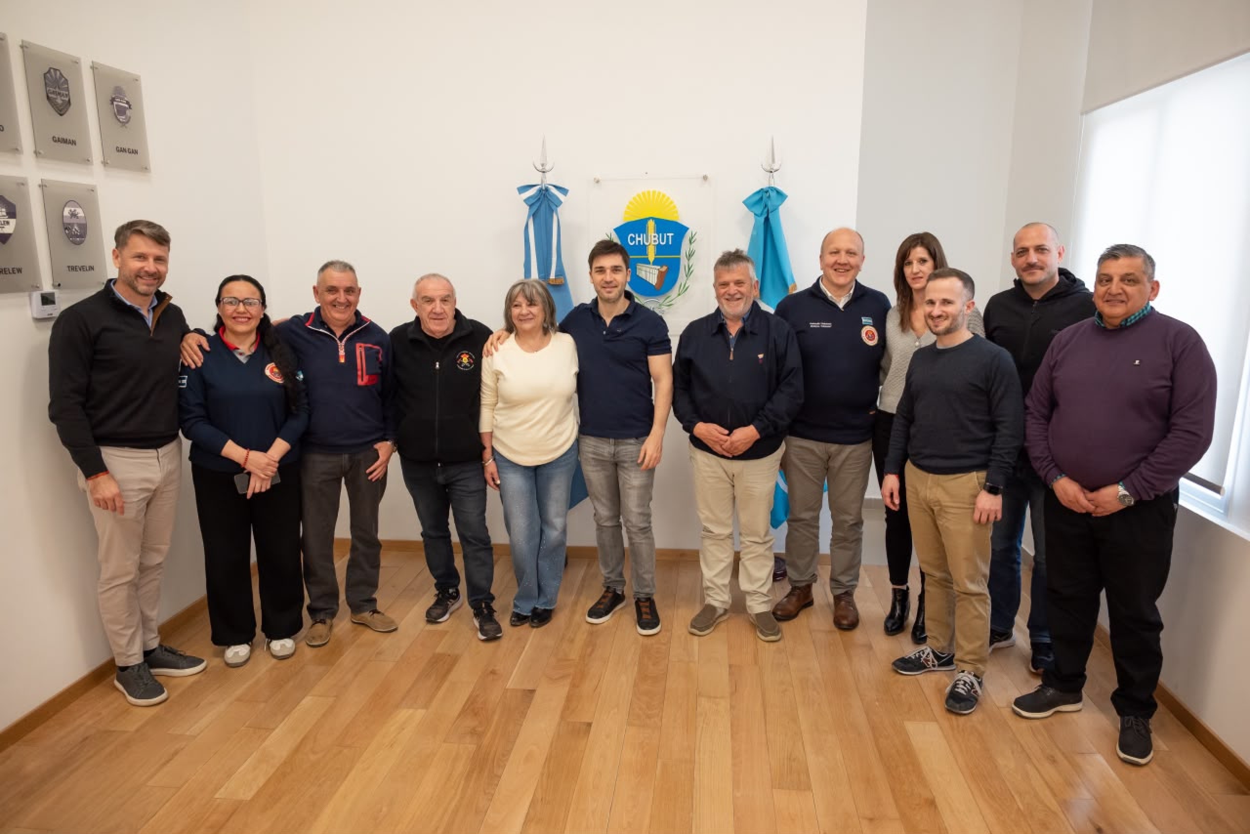 Chubut potencia su sistema de emergencia con la compra de ocho nuevos camiones para los bomberos
