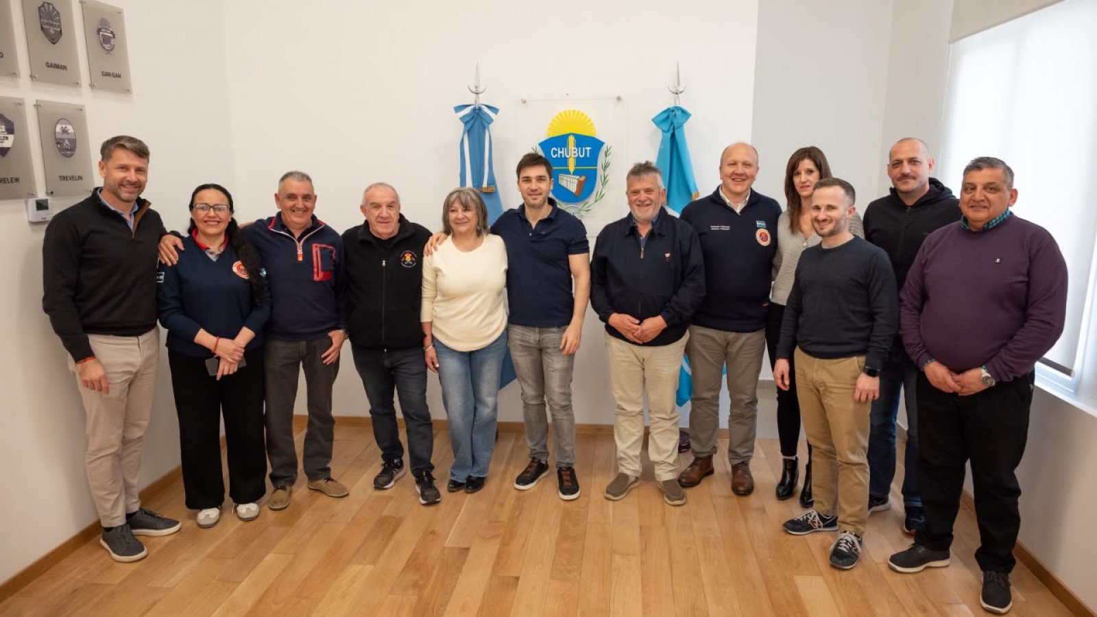 Chubut potencia su sistema de emergencia con la compra de ocho nuevos camiones para los bomberos
