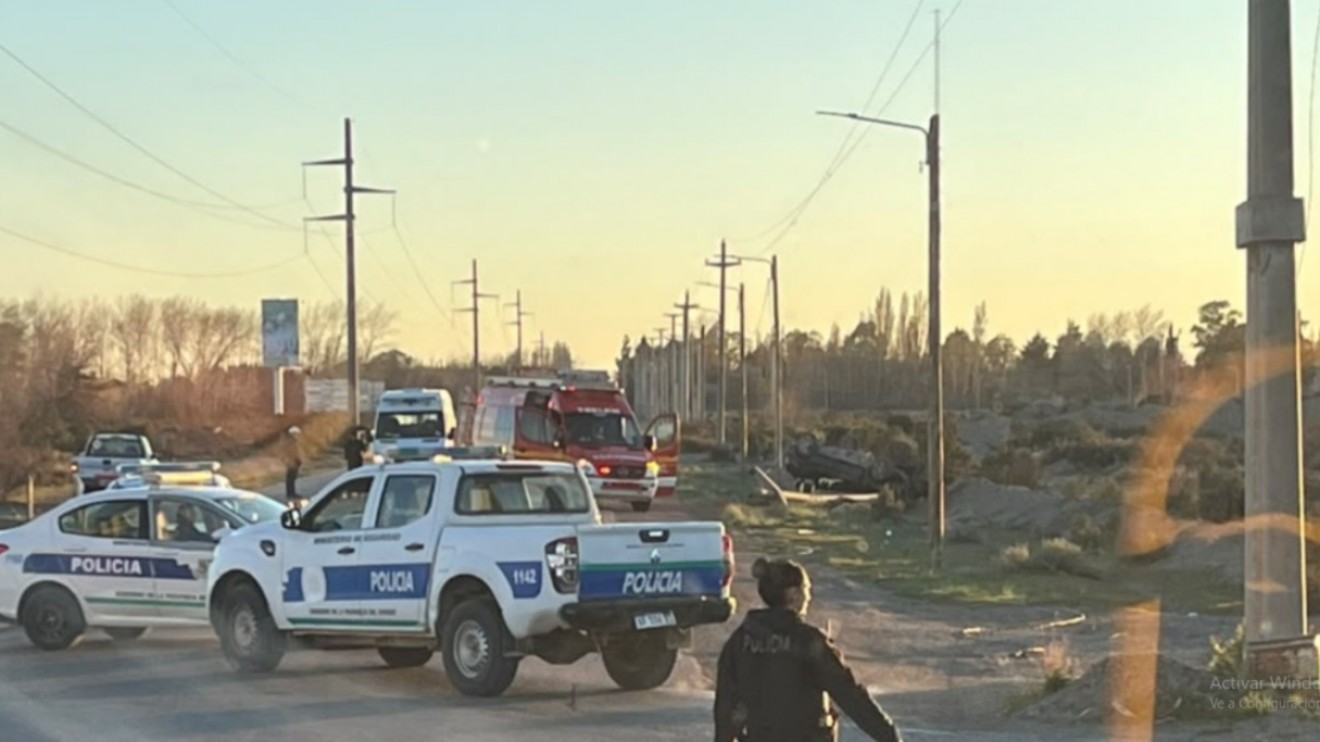 Trelew: un hombre murió al chocar contra una columna