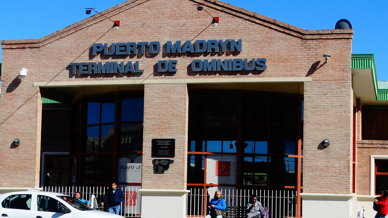 Puerto Madryn: buscan incorporar un desfibrilador en la Terminal de Ómnibus