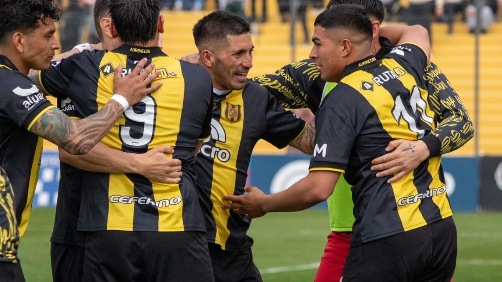 Puerto Madryn: el Aurinegro venció 2-0 a Racing de Córdoba y volvió al cuarto puesto