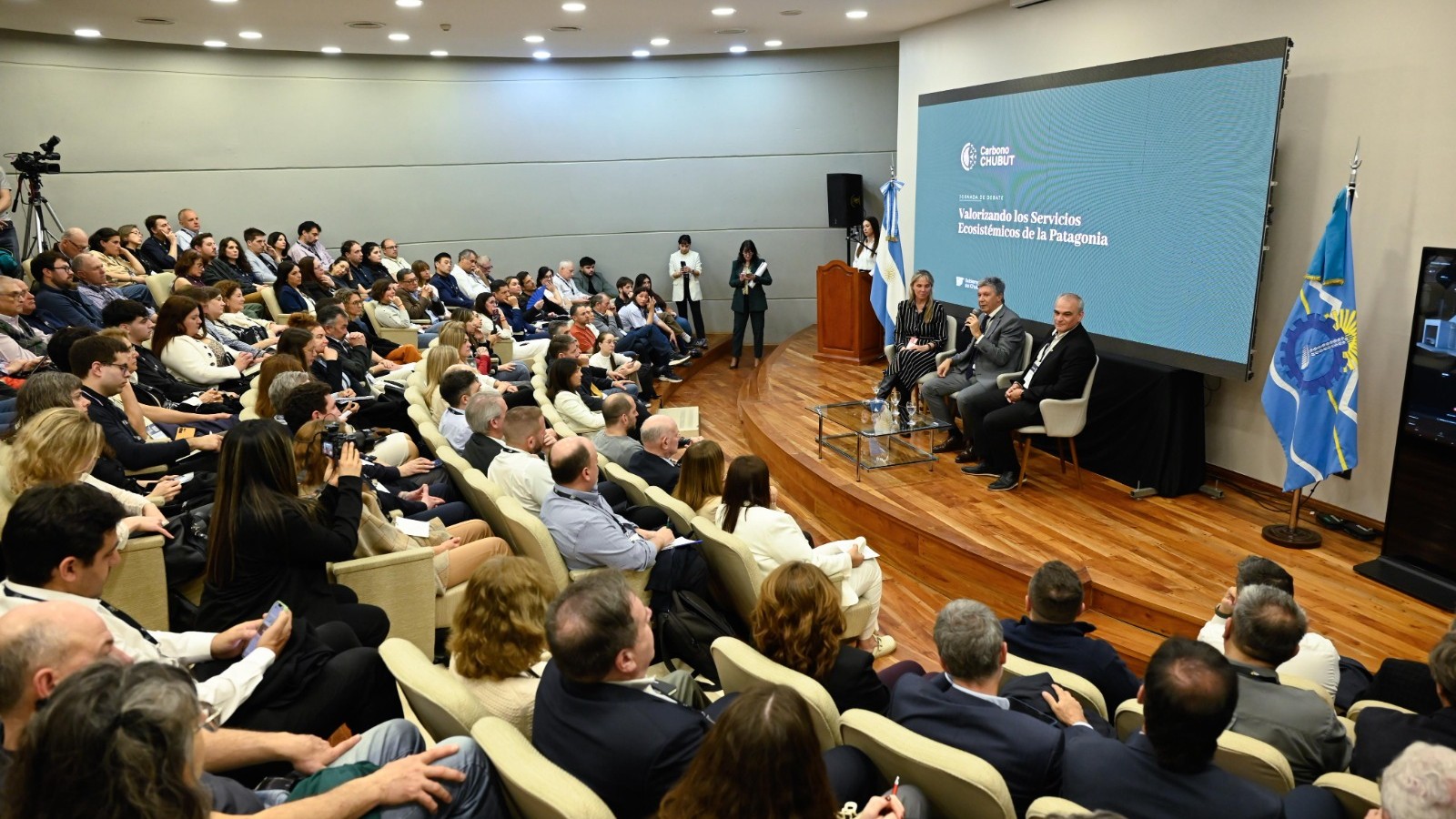 Carbono Chubut: Torres destacó el potencial de la provincia para ser "punta de lanza" en desarrollo sostenible y competitividad