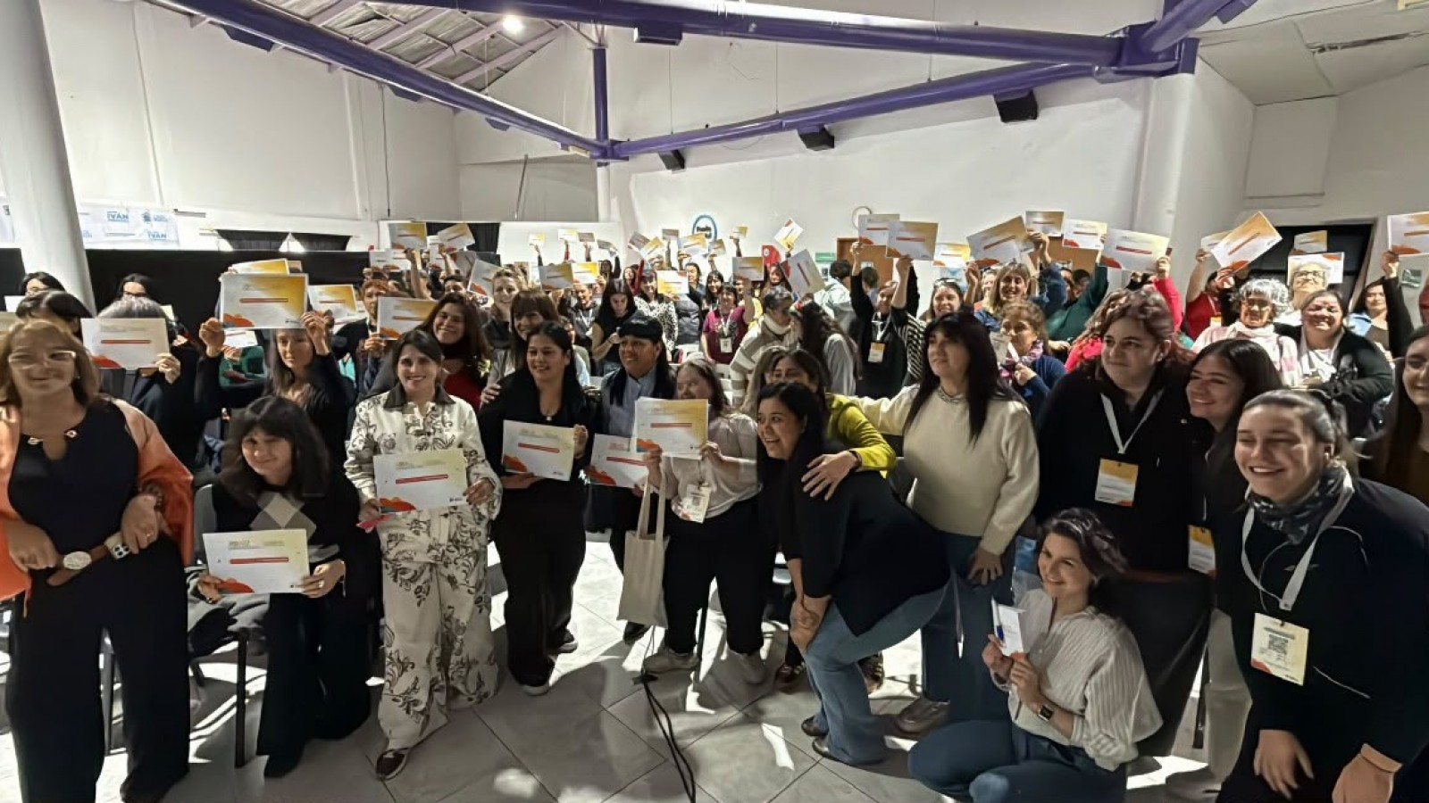 Fuerte impulso productivo: 180 mujeres se capacitaron en Lago Puelo para potenciar sus emprendimientos