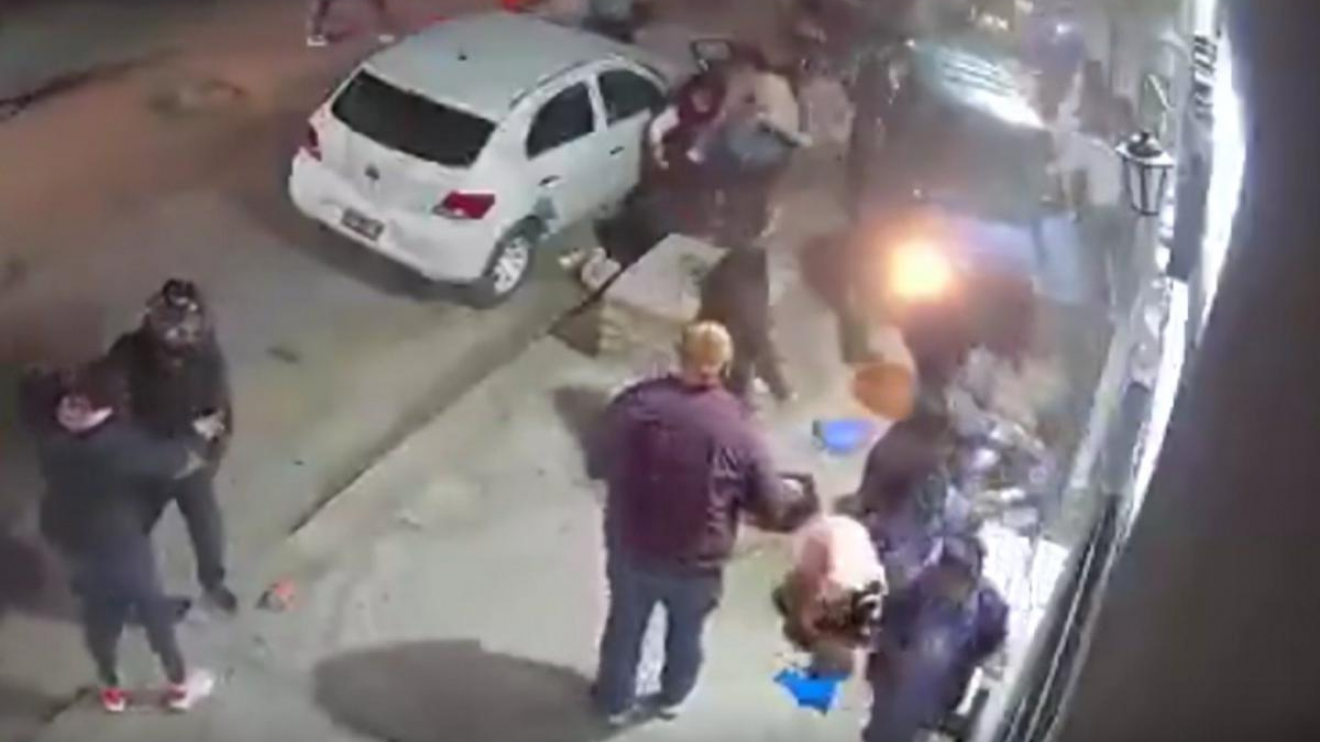Salta: un jubilado perdió el control de su auto y atropelló a 13 personas