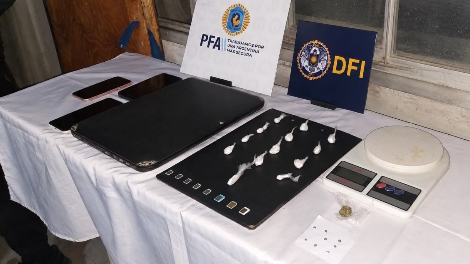 Allanaron una vivienda en Puerto Madryn y secuestraron cocaína y marihuana