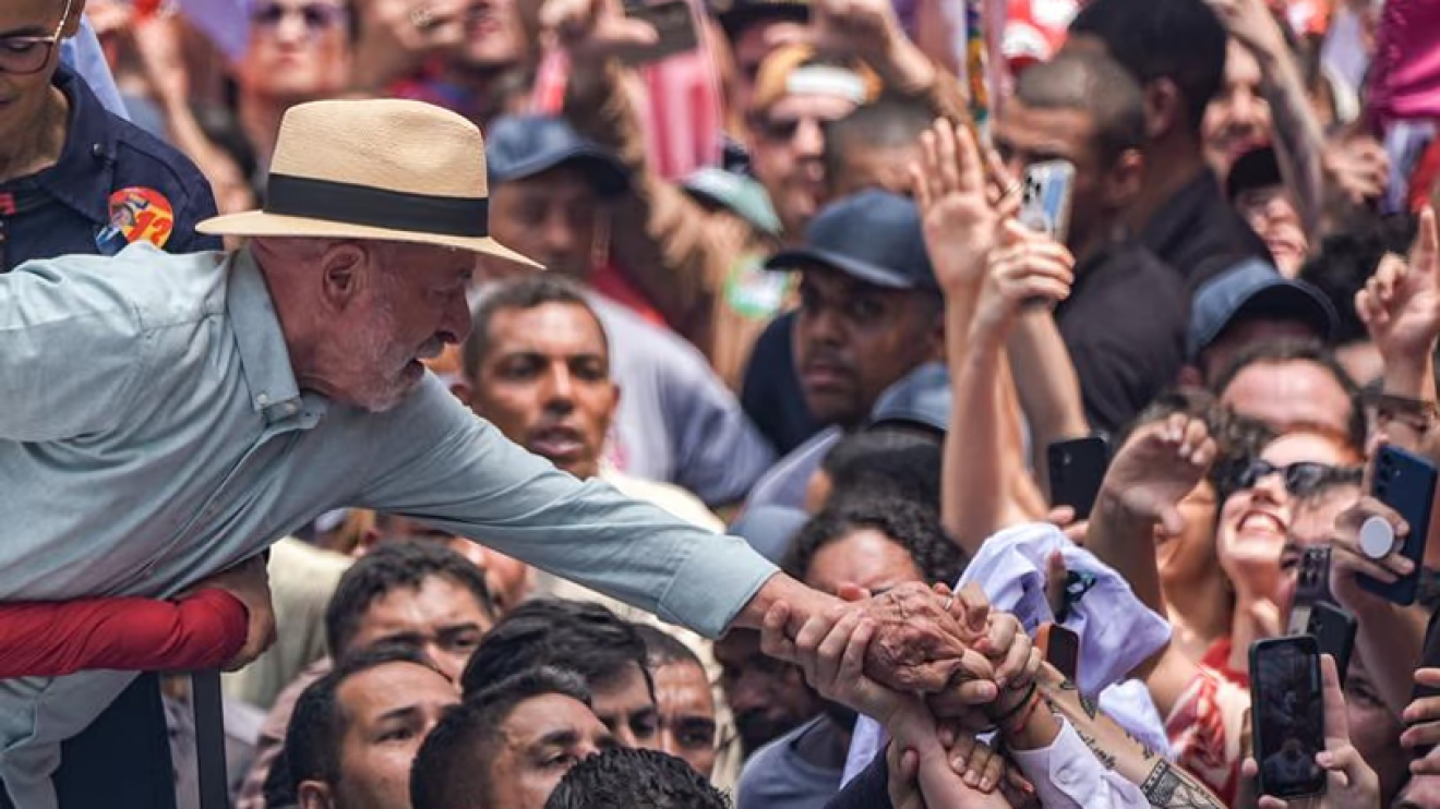 Lula pidió el voto de los 29 millones de brasileños que no acudieron a las urnas