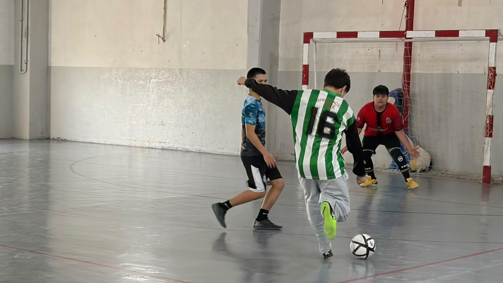 La Liga de Fútbol Valorado realizó una actividad por el Día Internacional de la No Violencia