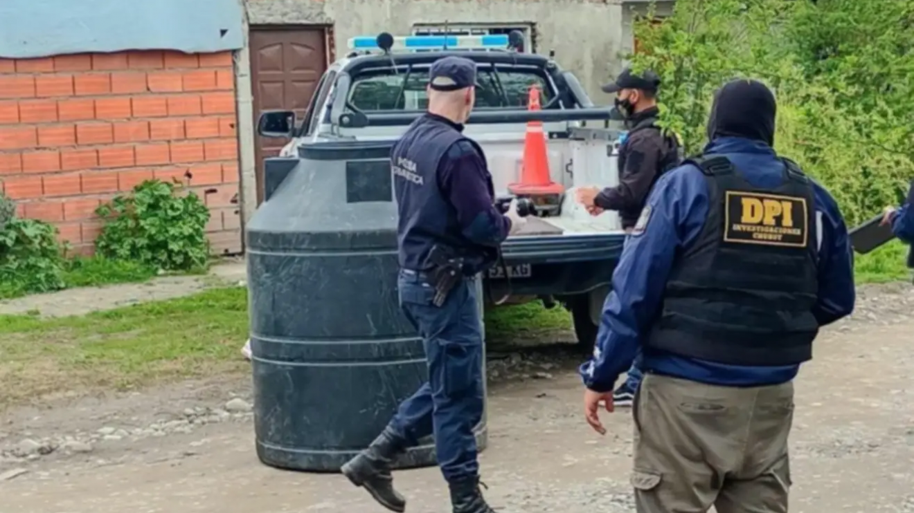 El Hoyo: secuestraron una camioneta que habría sido utilizada en un robo