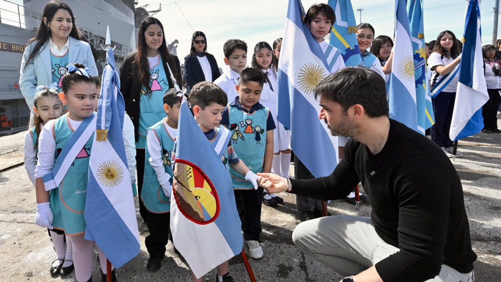 El muelle Antonio Morán celebró 30 años con eje en el empleo, el astillero y la Zona Franca