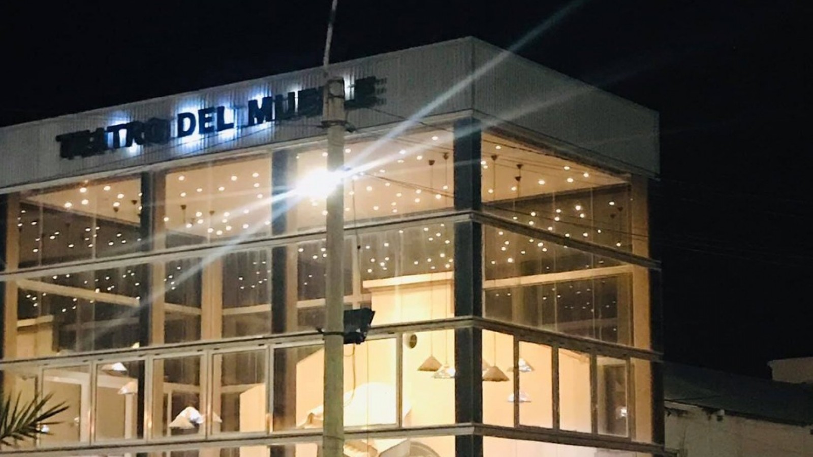 El teatro del Muelle renueva su cartelera
