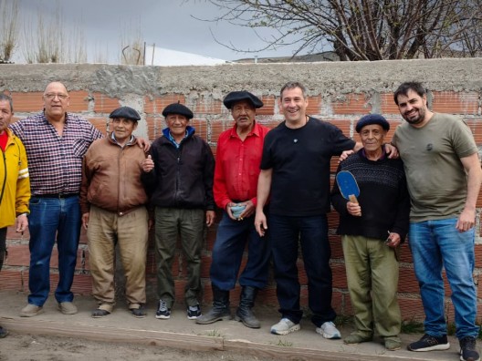 Luque se reunió con vecinos de Tecka y cuestionó la falta de oportunidades en el interior de Chubut