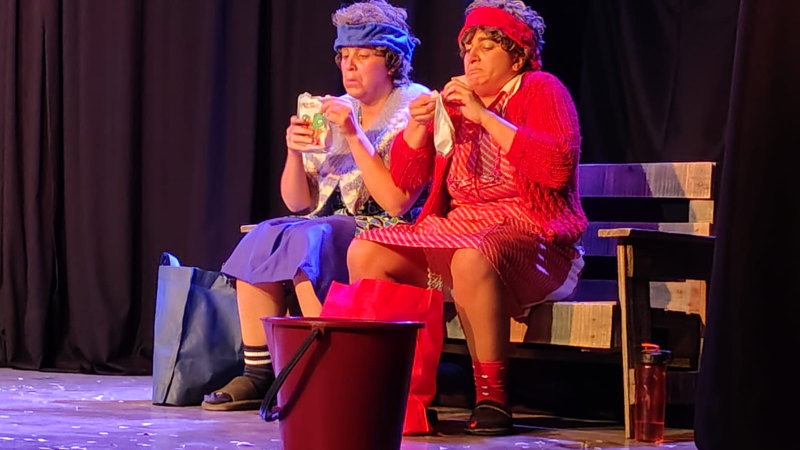 Aventuras, risas y la búsqueda de un gato travieso: llega a Puerto Madryn el ciclo de teatro infantil "Tita y Tula"