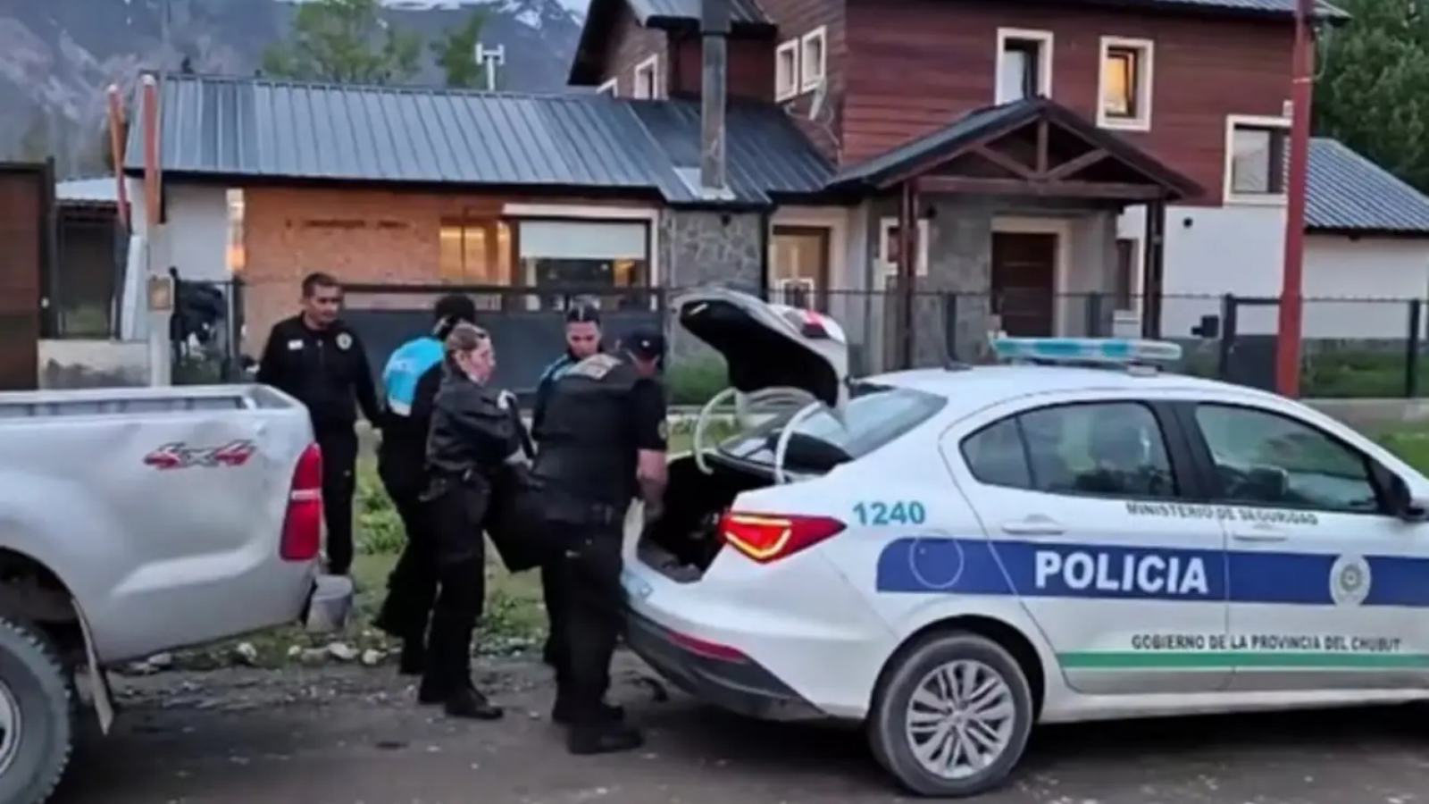 Esquel: detuvieron a un hombre por la presunta privación de libertad de su pareja y sus tres hijos