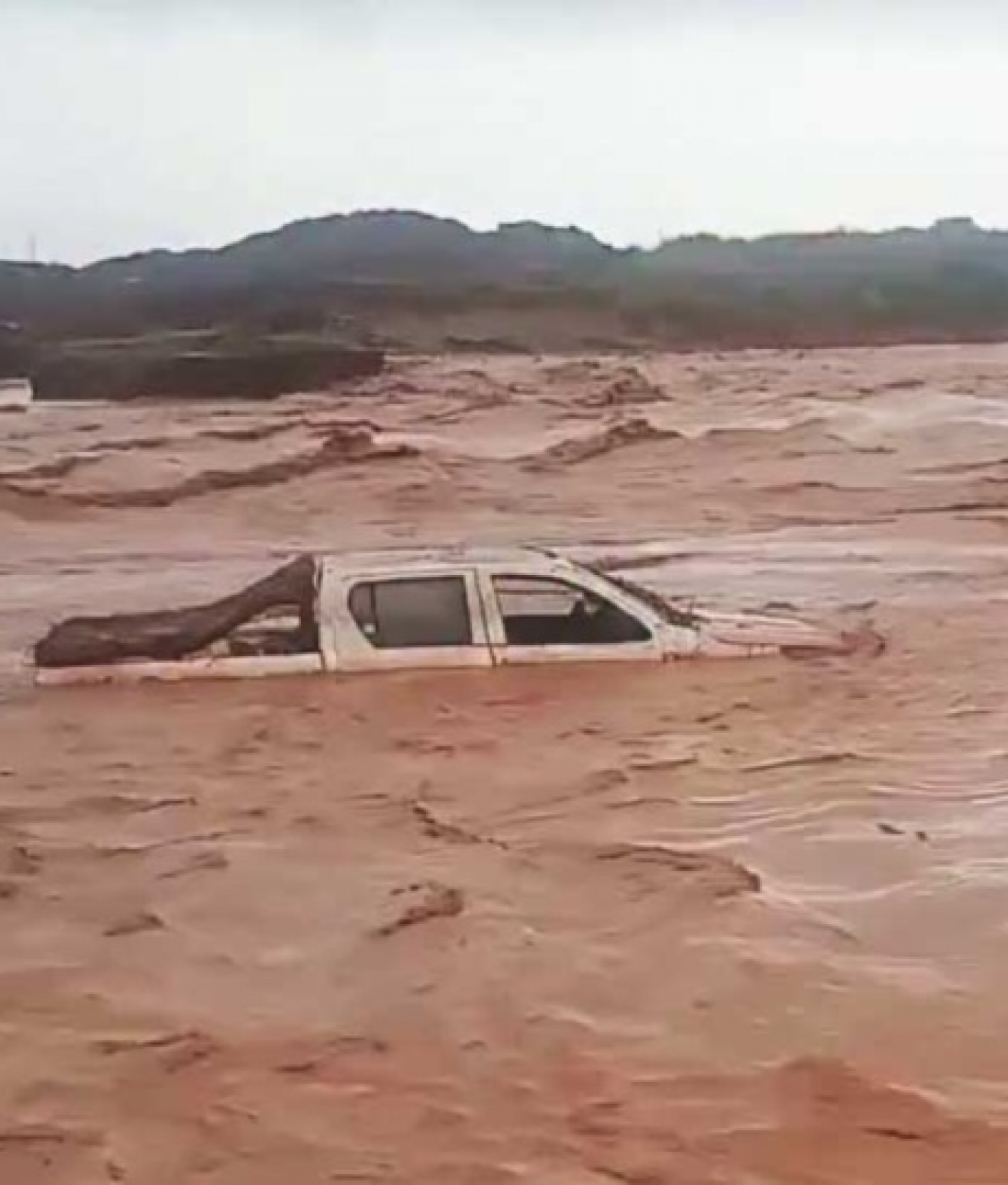 Neuquén: las fuertes lluvias provocaron inundaciones y cortes de rutas