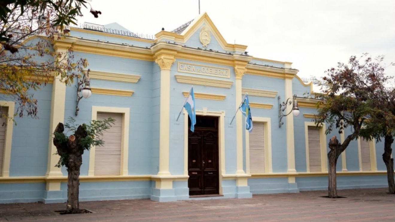 Duelo en Chubut: el Gobierno decretó dos días de honores por el fallecimiento del veterano de Malvinas Elfin Omar Awstin