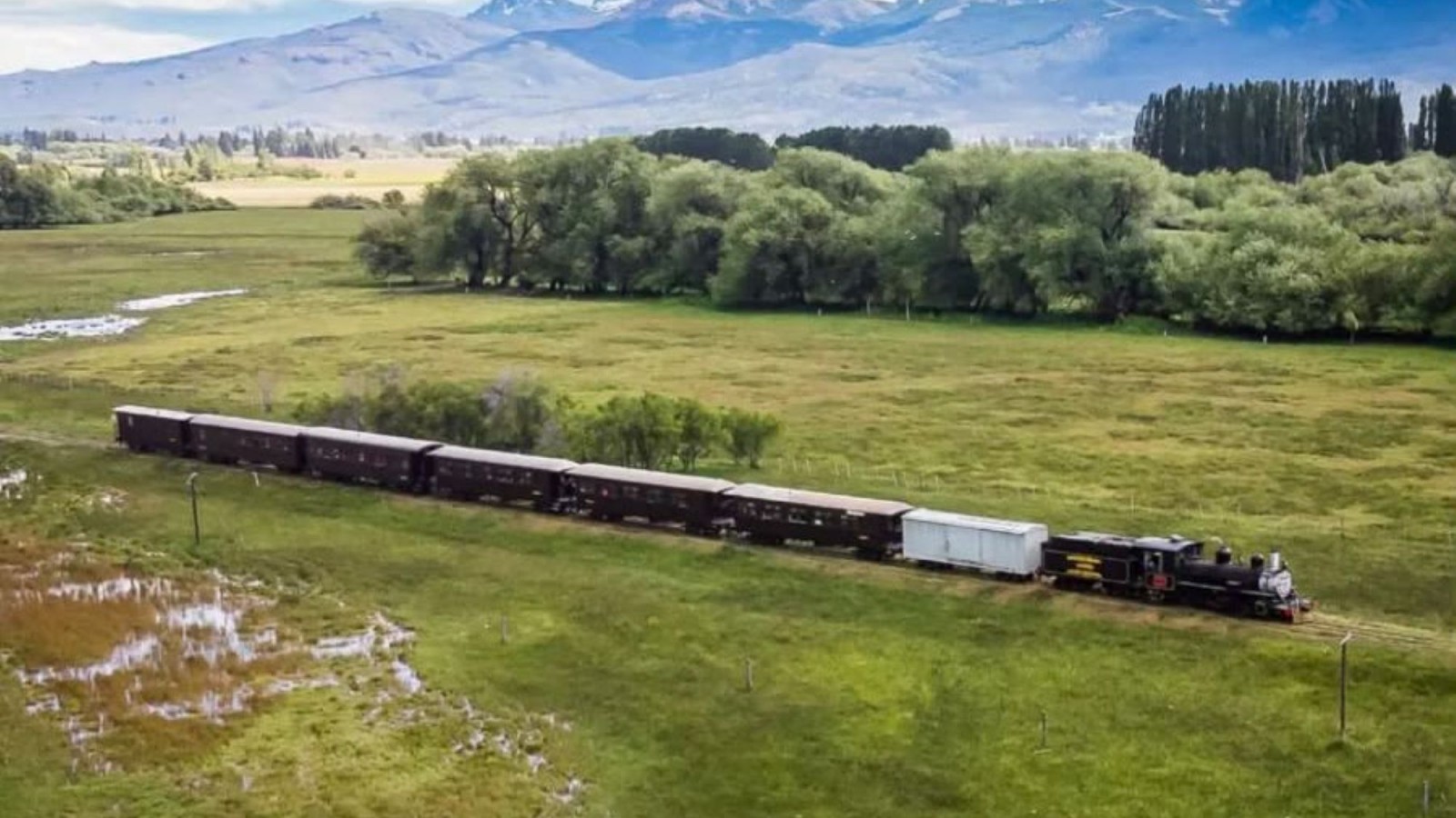 "La Trochita" ya trasladó a más de 3.000 pasajeros desde el inicio de la temporada de primavera