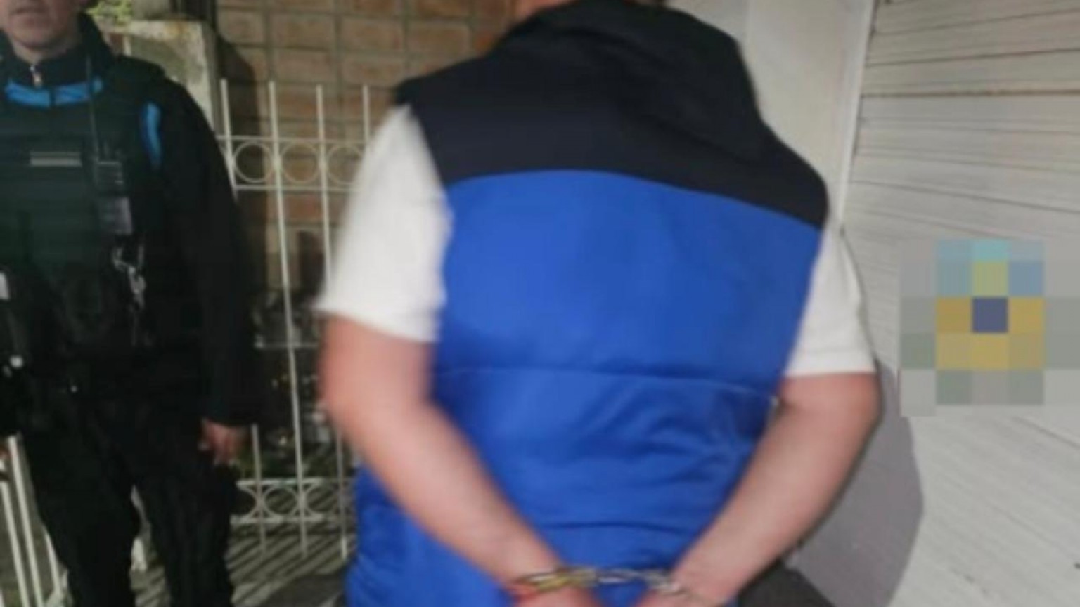 Puerto Madryn: quiso entrar a su casa, no pudo abrir y encontró a un intruso adentro