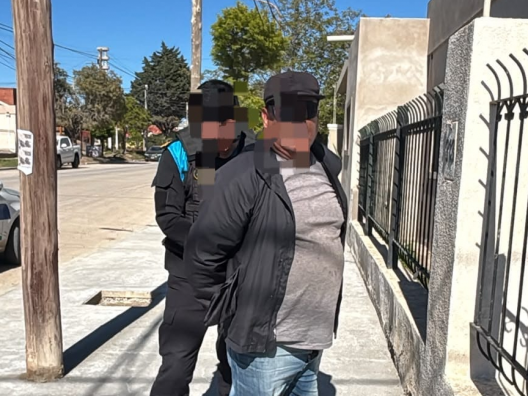 Madryn: arrestan a un hombre de 62 años por exhibicionismo y acoso callejero en pleno centro