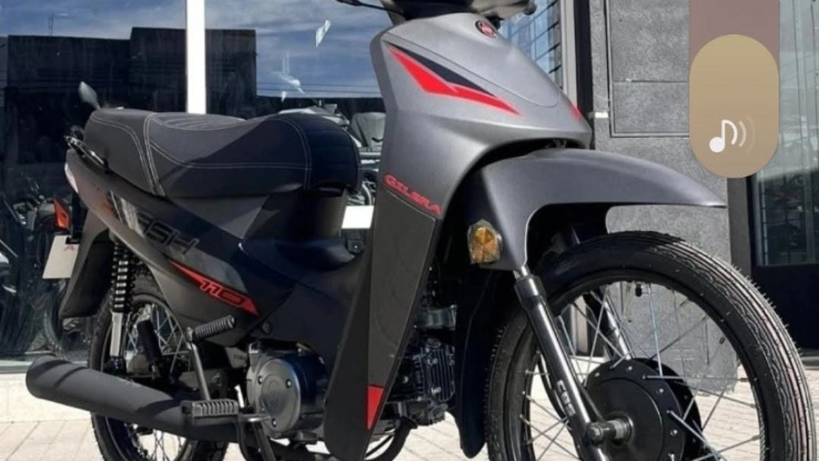Trelew: Le robaron la moto que tenía hace apenas un mes y que usaba para trabajar y llevar a su hija al jardín